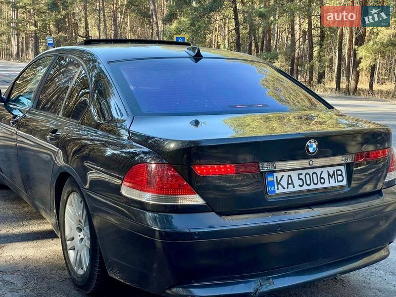 Седан BMW 7 Series 2004 в Гайсине