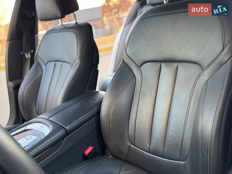 Седан BMW 7 Series 2016 в Киеве