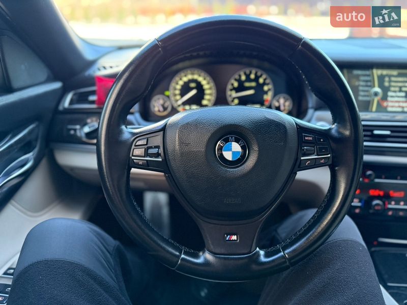 Седан BMW 7 Series 2011 в Хмельницком