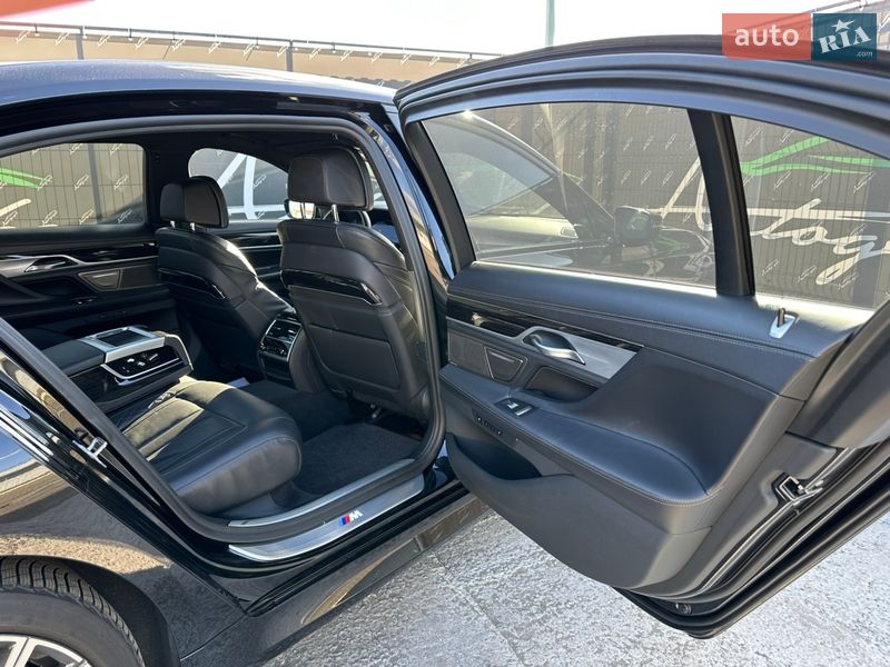 Седан BMW 7 Series 2019 в Киеве