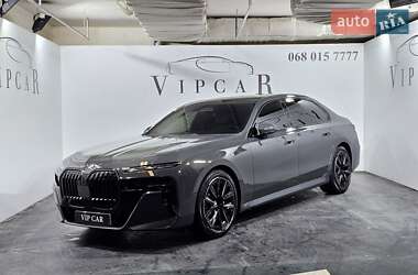 Седан BMW 7 Series 2024 в Киеве