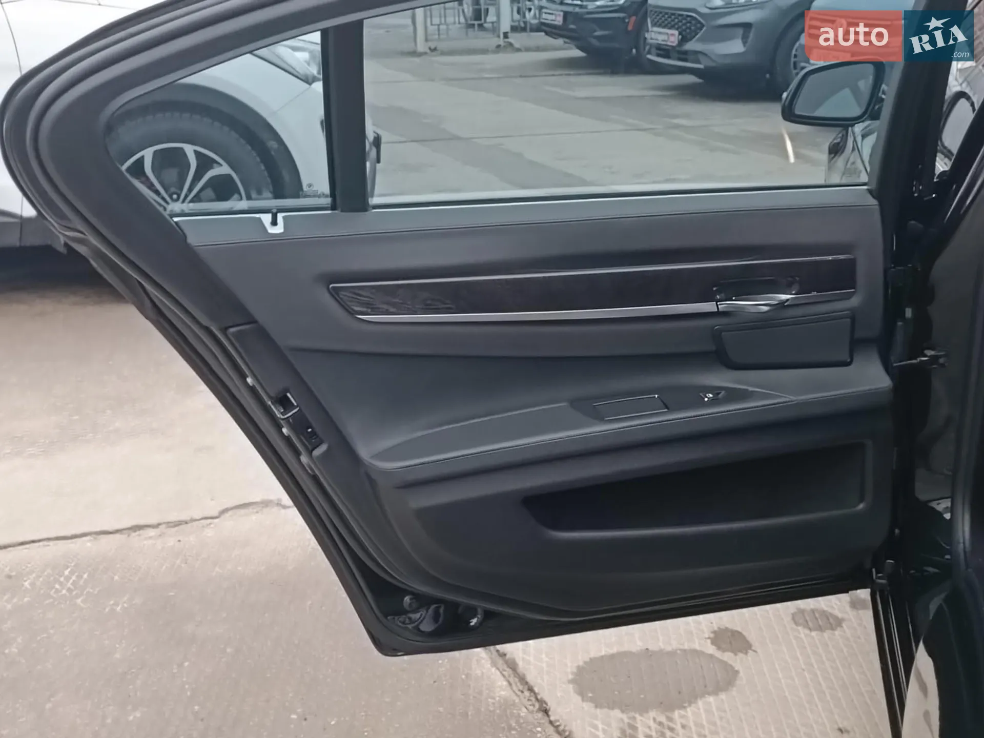 2015 BMW 7er - мініатюра 13