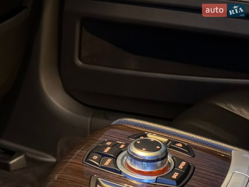 Седан BMW 7 Series 2011 в Ковелі