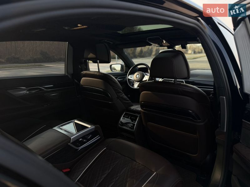 Седан BMW 7 Series 2022 в Львове фото 44 Седан BMW 7 Series 2022 в Львове