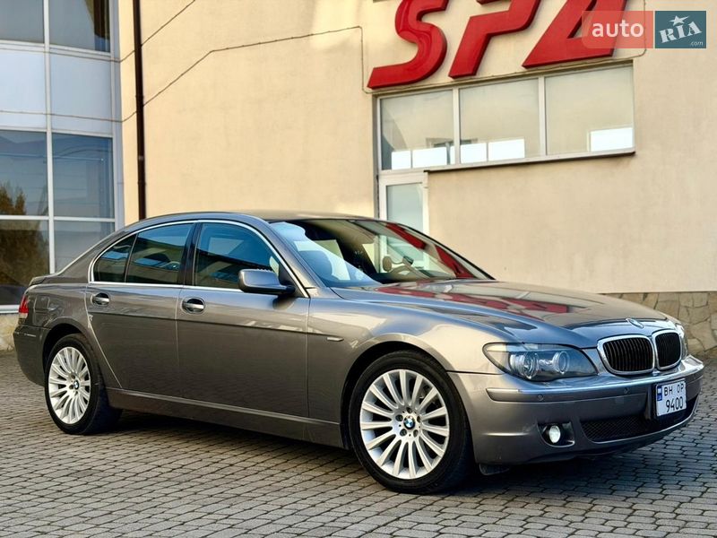 Седан BMW 7 Series 2005 в Дубно