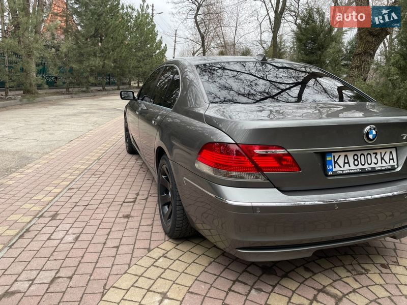 Седан BMW 7 Series 2006 в Запоріжжі