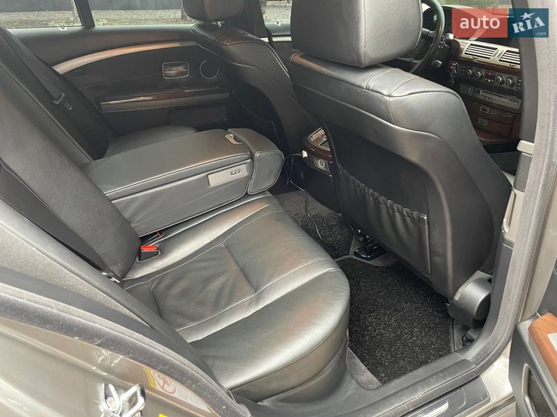 Седан BMW 7 Series 2006 в Запоріжжі