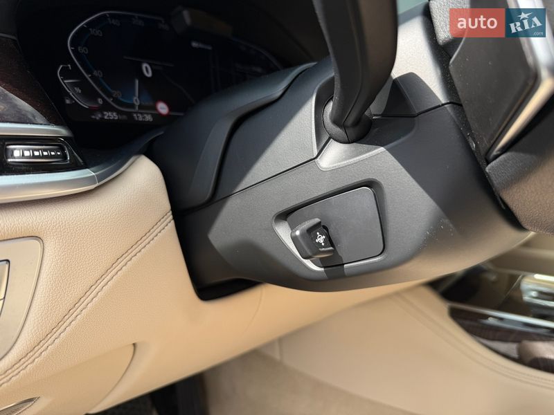 Седан BMW 7 Series 2020 в Виннице
