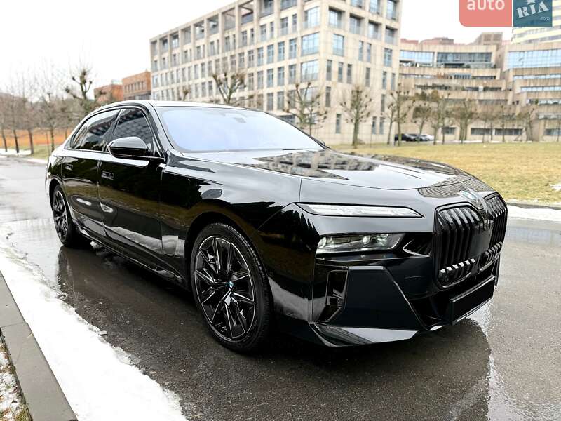 Седан BMW 7 Series 2023 в Киеве фото 18 Седан BMW 7 Series 2023 в Киеве