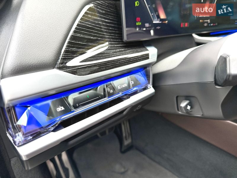 Седан BMW 7 Series 2023 в Киеве фото 24 Седан BMW 7 Series 2023 в Киеве