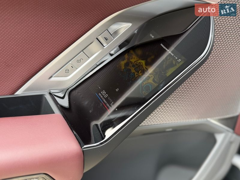 Седан BMW 7 Series 2023 в Львові