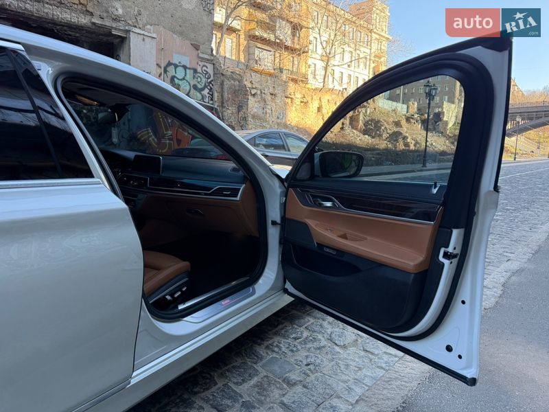 Седан BMW 7 Series 2017 в Одессе фото 70 Седан BMW 7 Series 2017 в Одессе