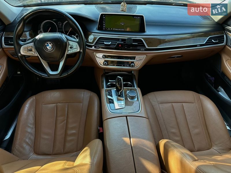 Седан BMW 7 Series 2016 в Ровно фото 17 Седан BMW 7 Series 2016 в Ровно