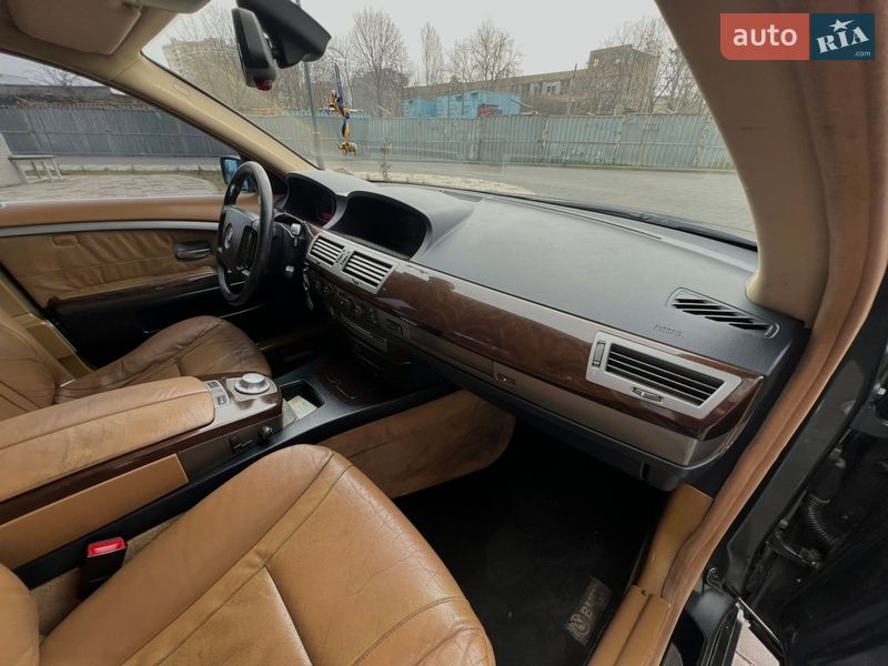 Седан BMW 7 Series 2003 в Одессе
