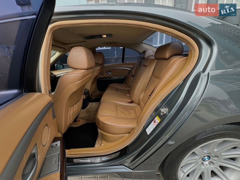 Седан BMW 7 Series 2003 в Одессе