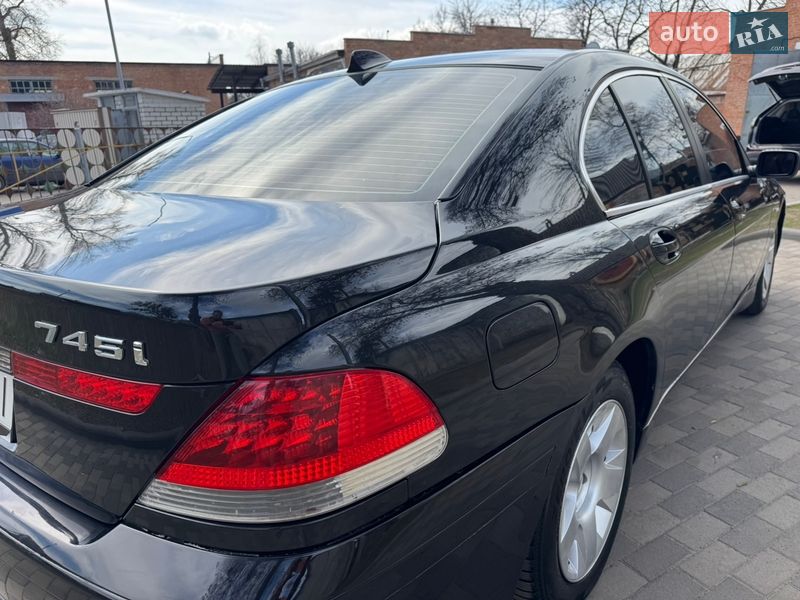 Седан BMW 7 Series 2004 в Лубнах