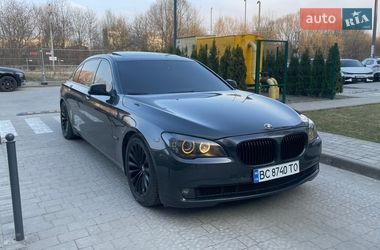 Седан BMW 7 Series 2010 в Львове