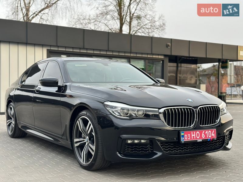 Седан BMW 7 Series 2017 в Нововолынске