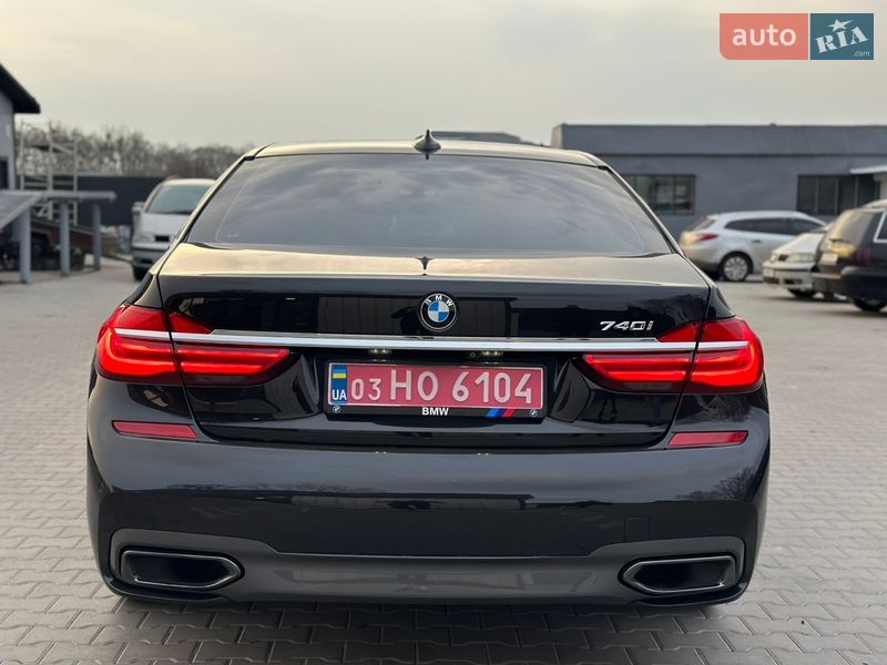 Седан BMW 7 Series 2017 в Нововолынске