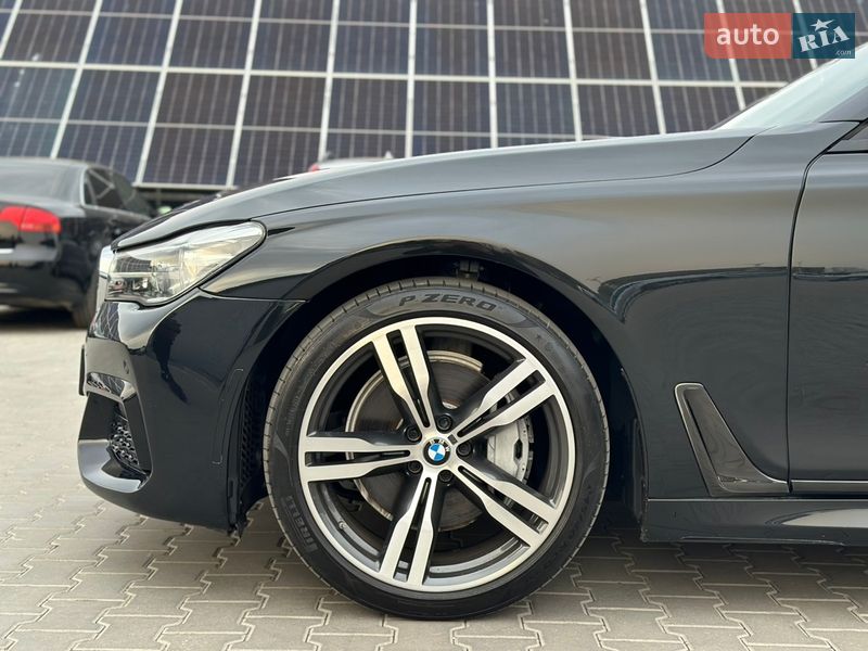 Седан BMW 7 Series 2017 в Нововолынске