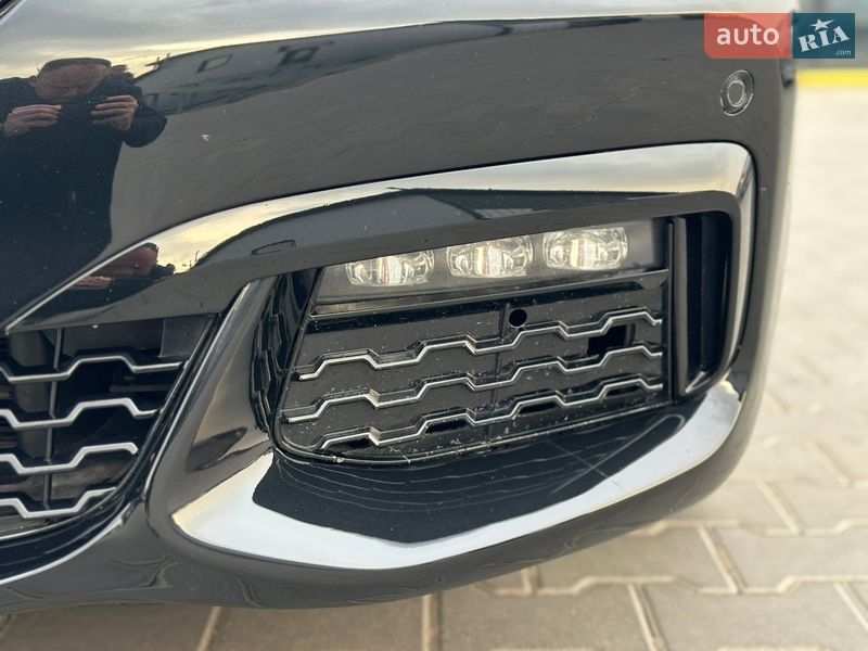 Седан BMW 7 Series 2017 в Нововолынске