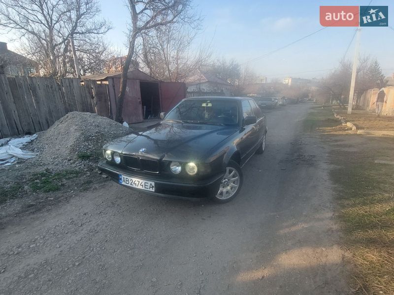 Седан BMW 7 Series 1991 в Кропивницком фото Седан BMW 7 Series 1991 в Кропивницком