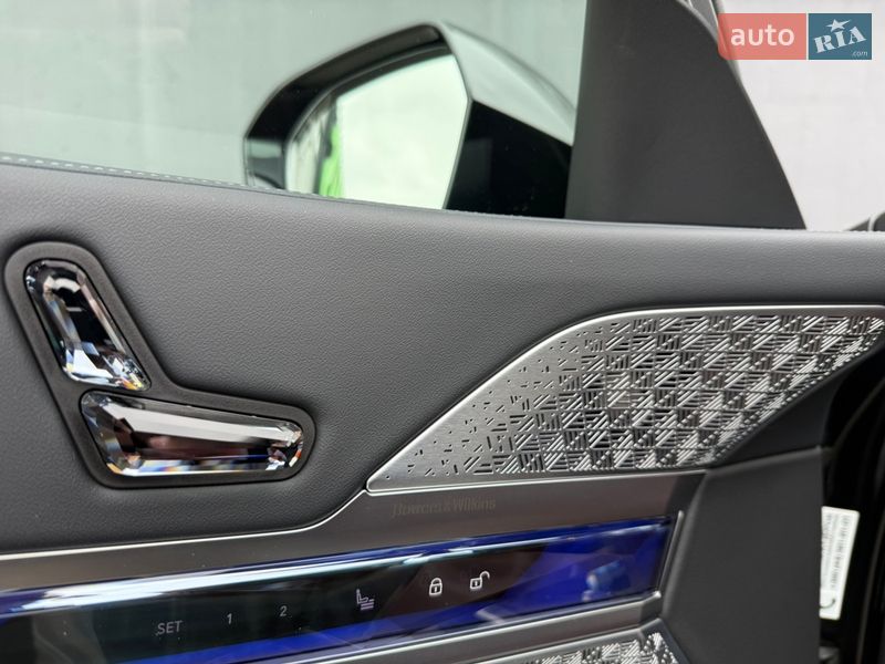 Седан BMW 7 Series 2025 в Киеве