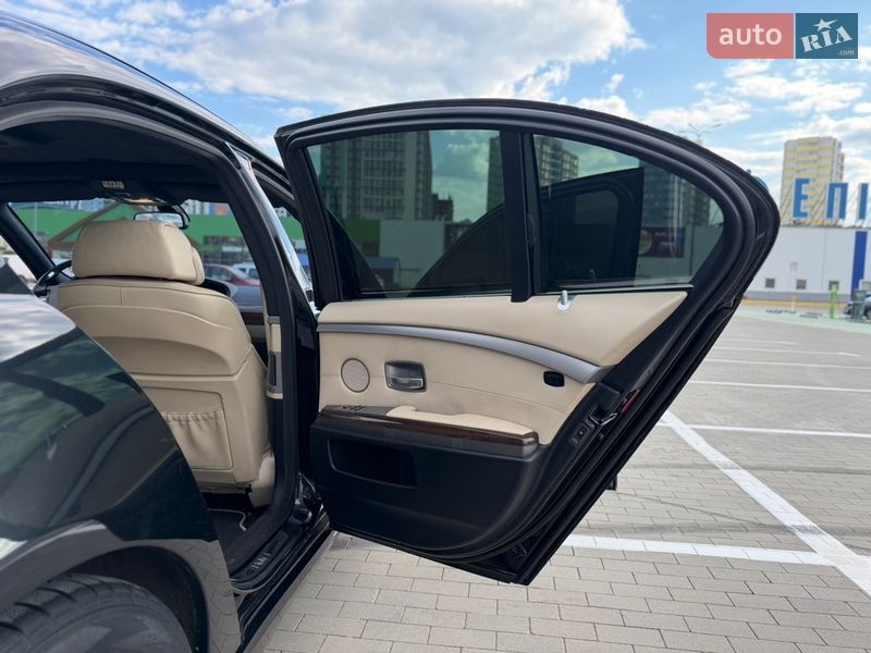 Седан BMW 7 Series 2006 в Одессе