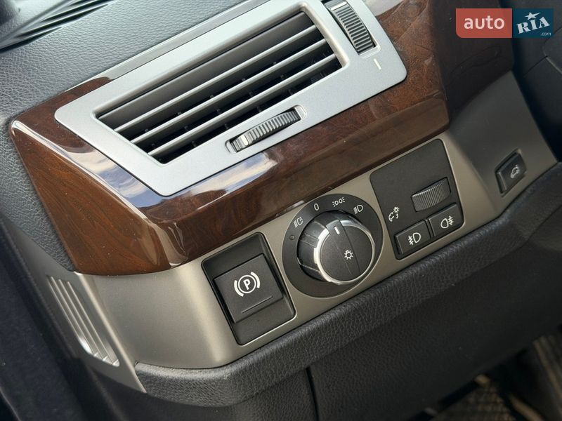 Седан BMW 7 Series 2006 в Одессе