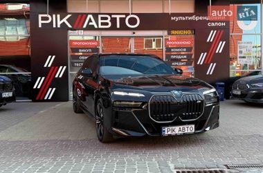Седан BMW 7 Series 2023 в Львові