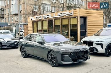 Седан BMW 7 Series 2025 в Киеве
