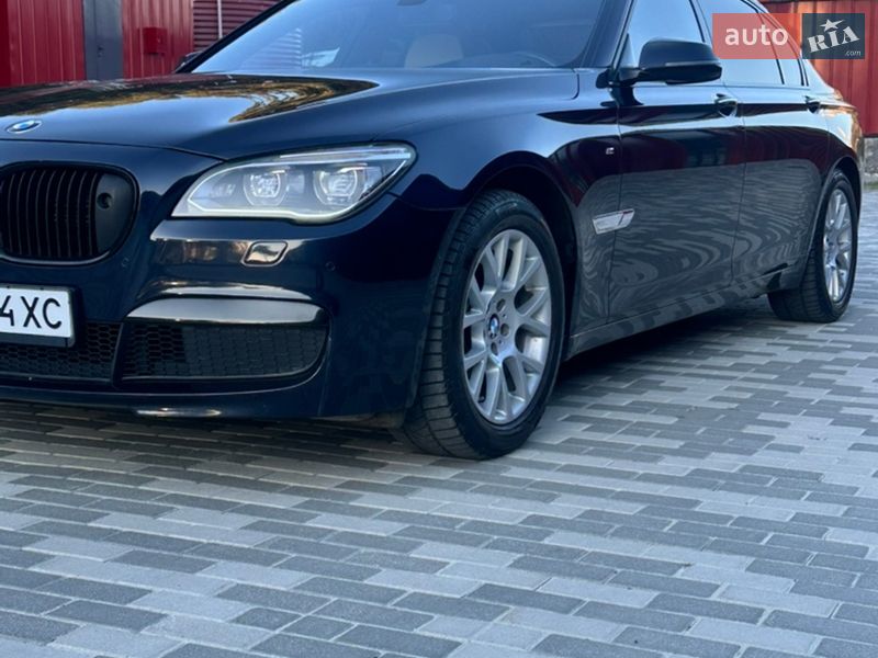 Седан BMW 7 Series 2013 в Львові