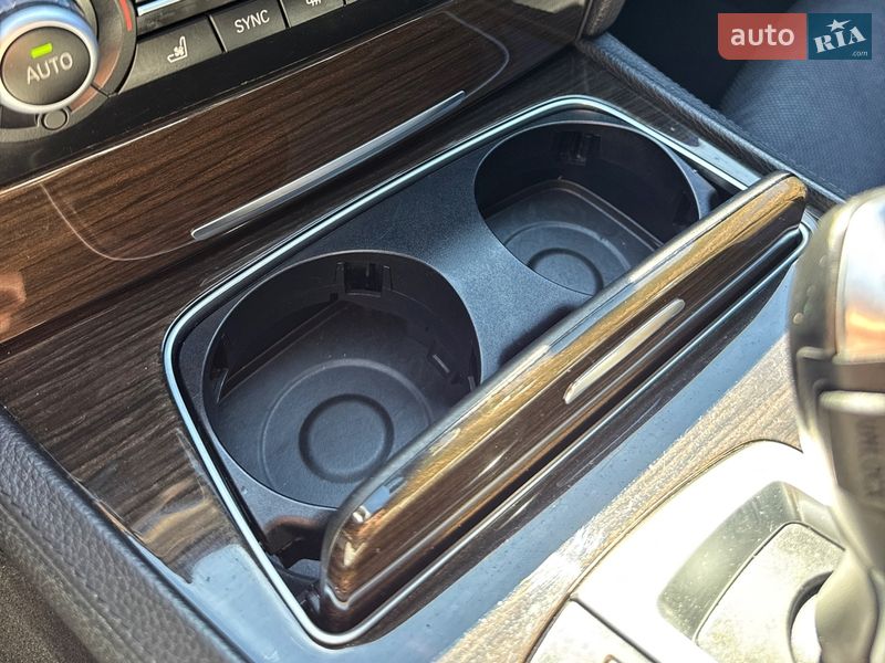 Седан BMW 7 Series 2014 в Запоріжжі