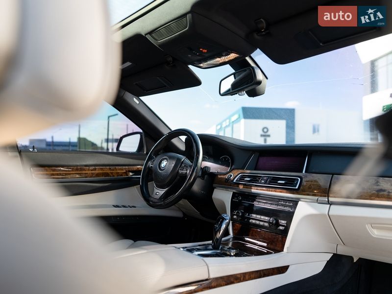 Седан BMW 7 Series 2013 в Львові фото 13 Седан BMW 7 Series 2013 в Львові
