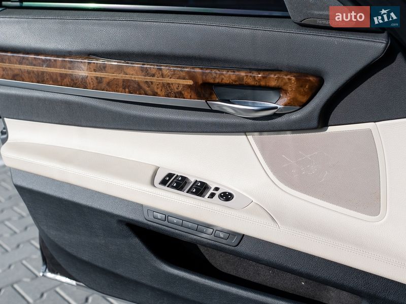 Седан BMW 7 Series 2013 в Львові фото 26 Седан BMW 7 Series 2013 в Львові