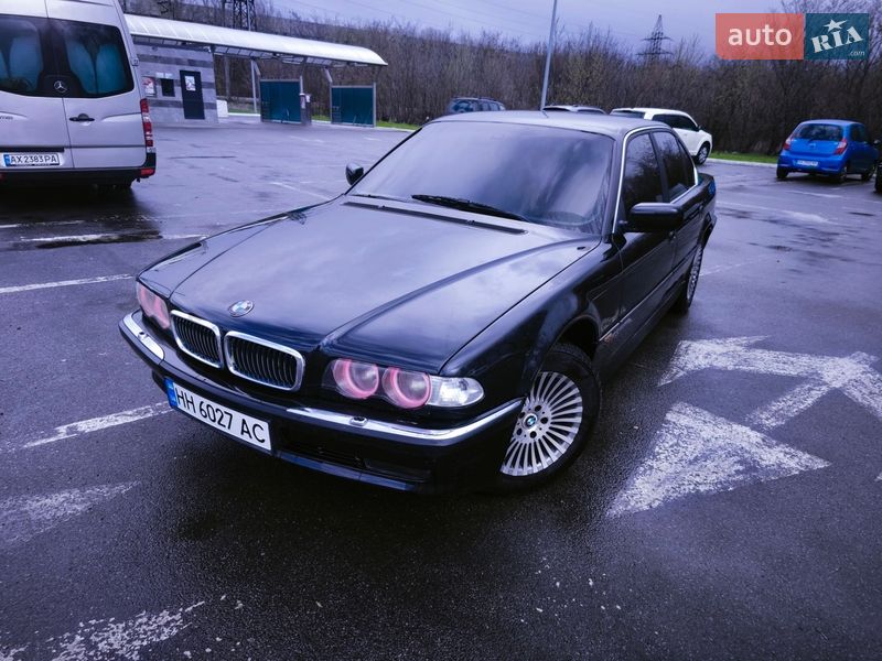 BMW 7 Series 2000