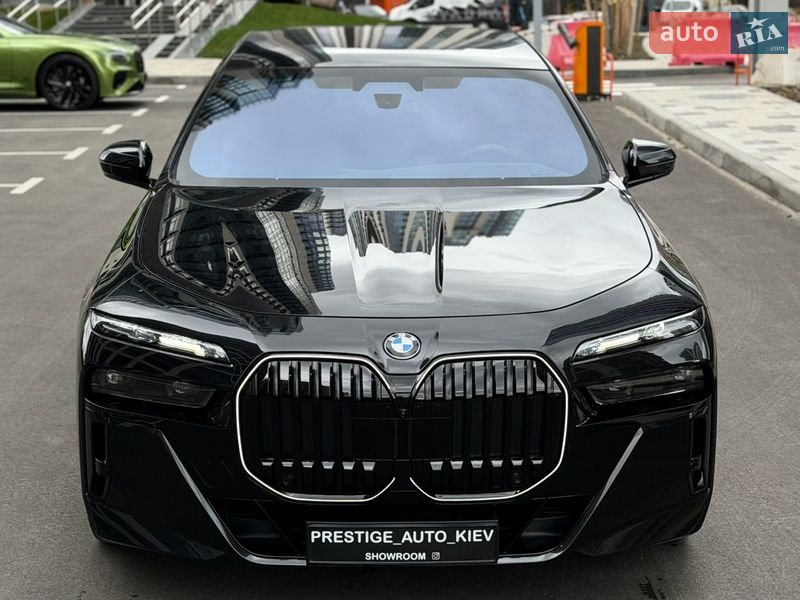 Седан BMW 7 Series 2024 в Києві