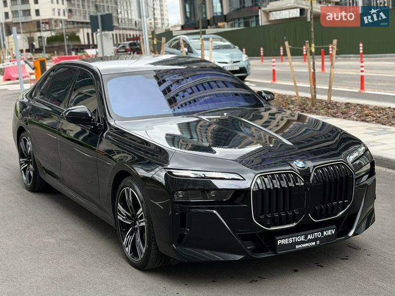 Седан BMW 7 Series 2024 в Києві