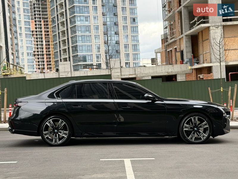 Седан BMW 7 Series 2024 в Києві