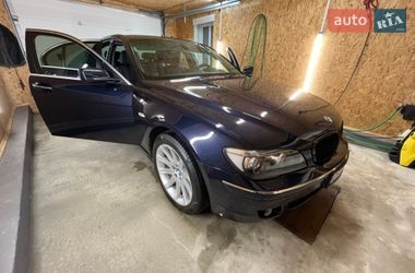 Седан BMW 7 Series 2005 в Косові