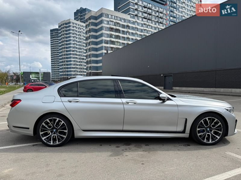 Седан BMW 7 Series 2018 в Киеве