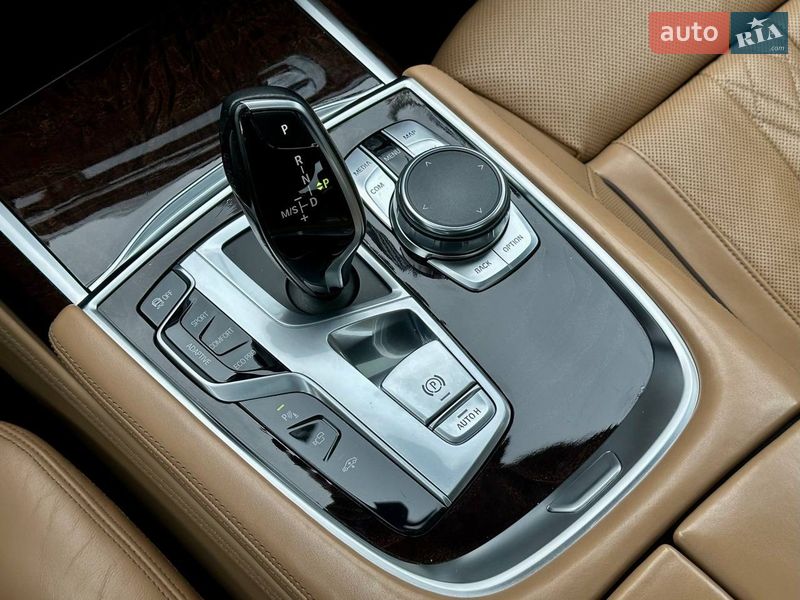 Седан BMW 7 Series 2015 в Киеве фото 44 Седан BMW 7 Series 2015 в Киеве