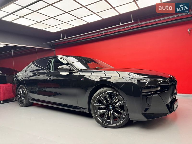 Седан BMW 7 Series 2024 в Киеве