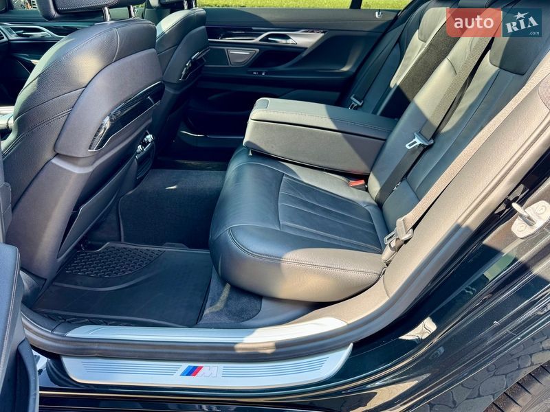 Седан BMW 7 Series 2018 в Києві