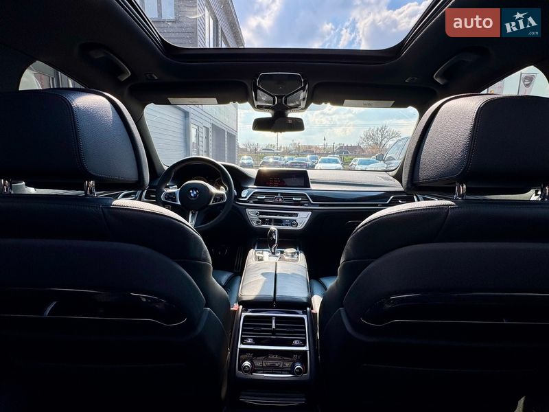 Седан BMW 7 Series 2018 в Києві
