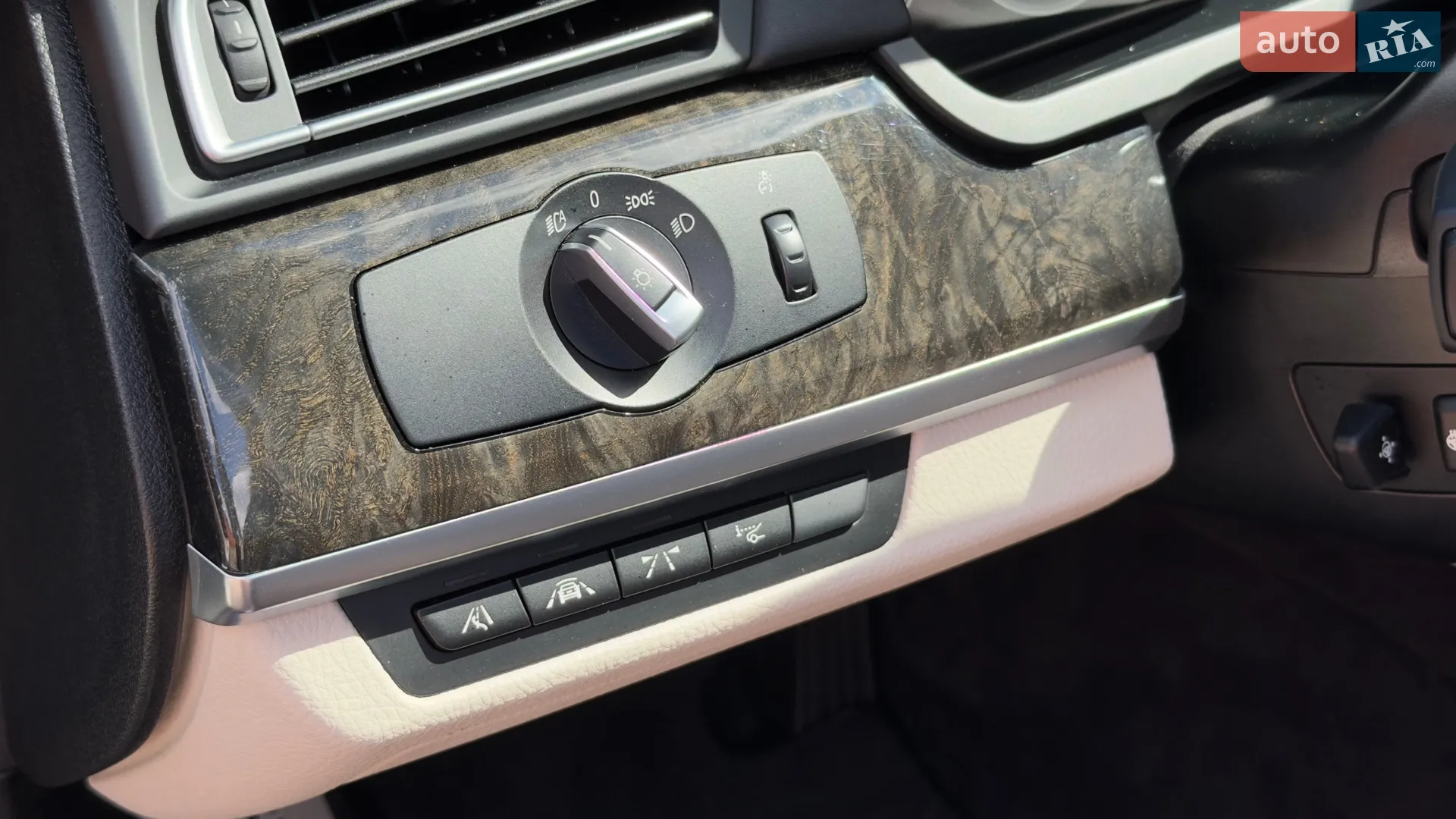2014 BMW 7er - мініатюра 26