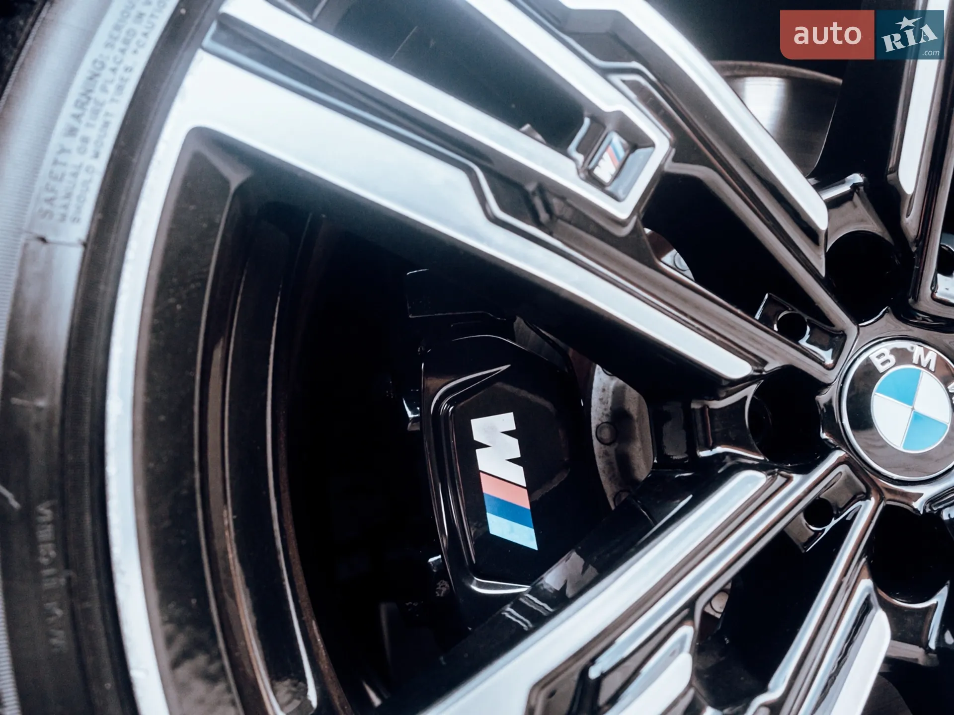 BMW 7 Series 2023 VIN WBA23EH03PCN77869 фото оголошення 24 з 26