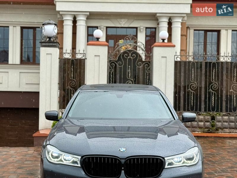 Седан BMW 7 Series 2015 в Ровно