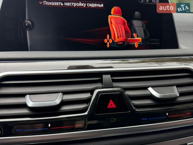 Седан BMW 7 Series 2015 в Ровно