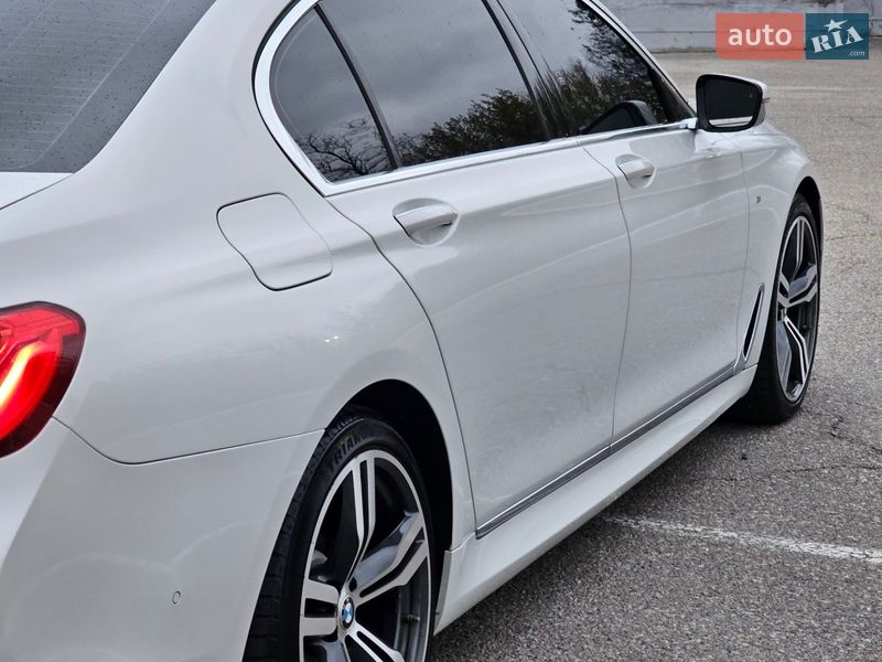 Седан BMW 7 Series 2018 в Новомосковске фото 49 Седан BMW 7 Series 2018 в Новомосковске